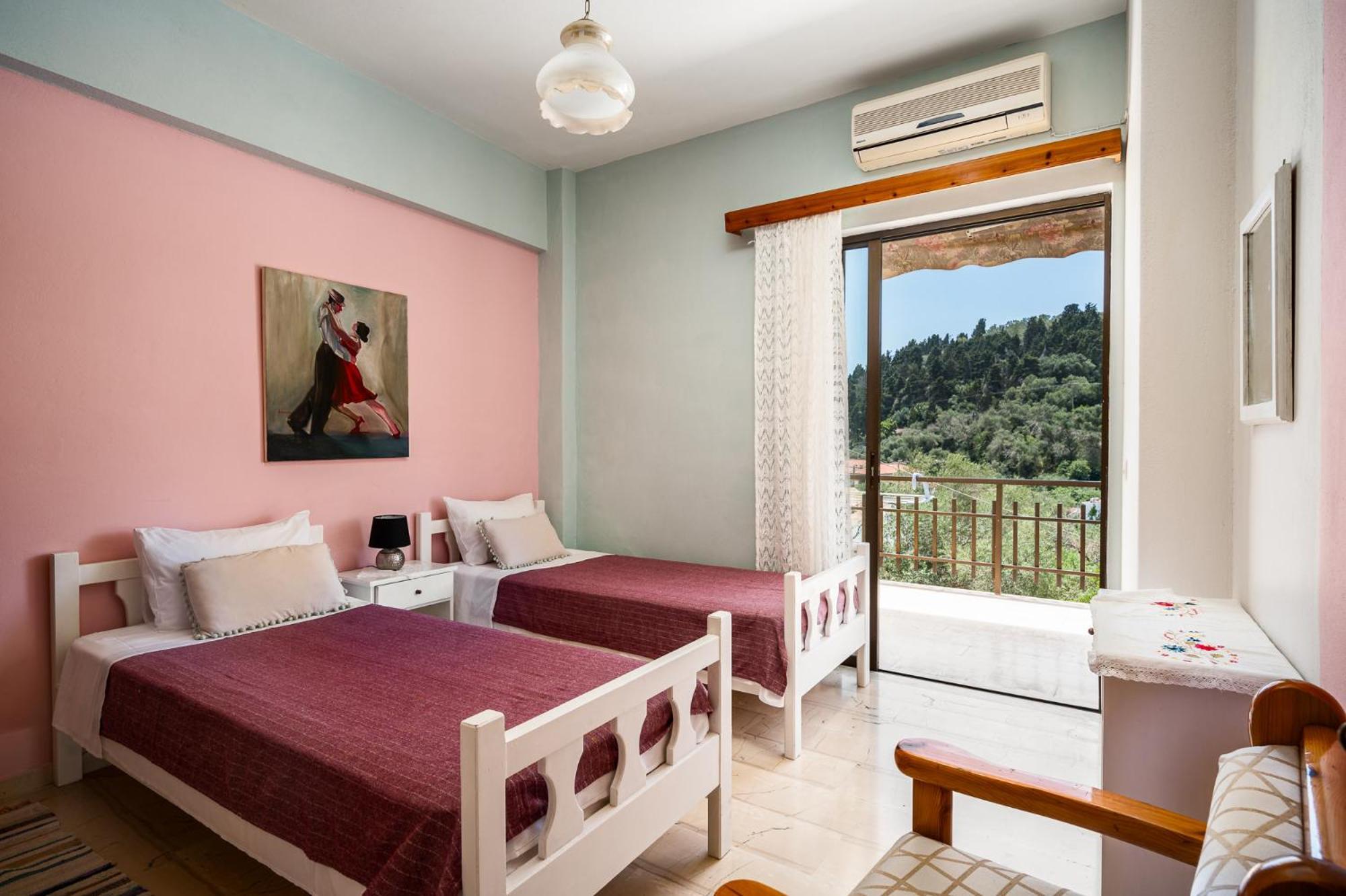 Agaloula Centrally Located Apartments, Lakka 外观 照片