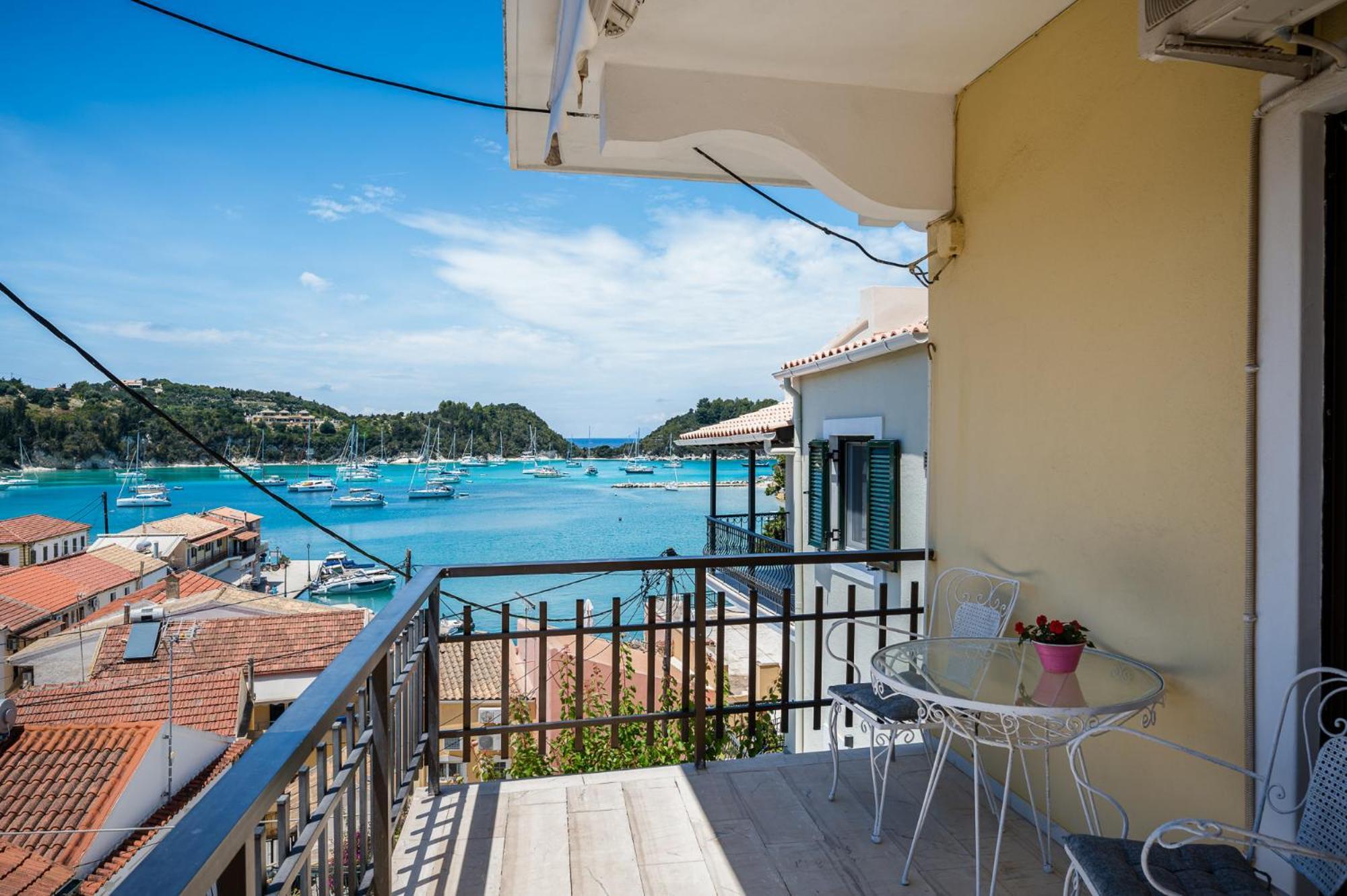 Agaloula Centrally Located Apartments, Lakka 外观 照片